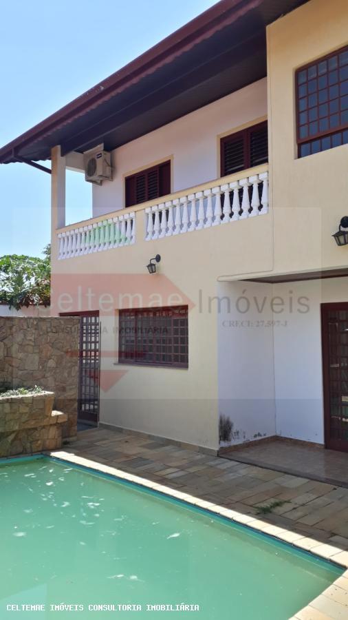 Casa, 5 quartos, 260 m² - Foto 1