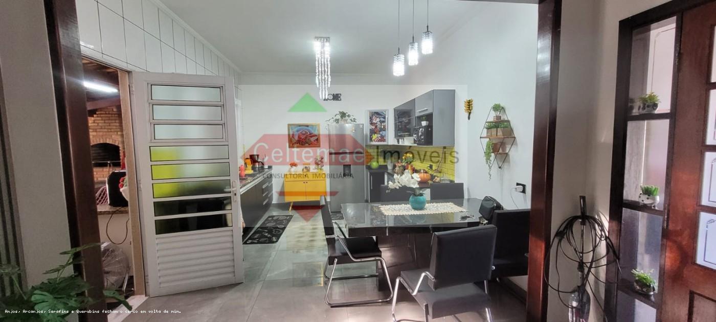 Casa, 3 quartos, 233 m² - Foto 4