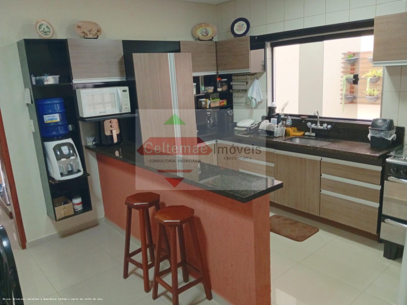 Casa, 3 quartos, 214 m² - Foto 6