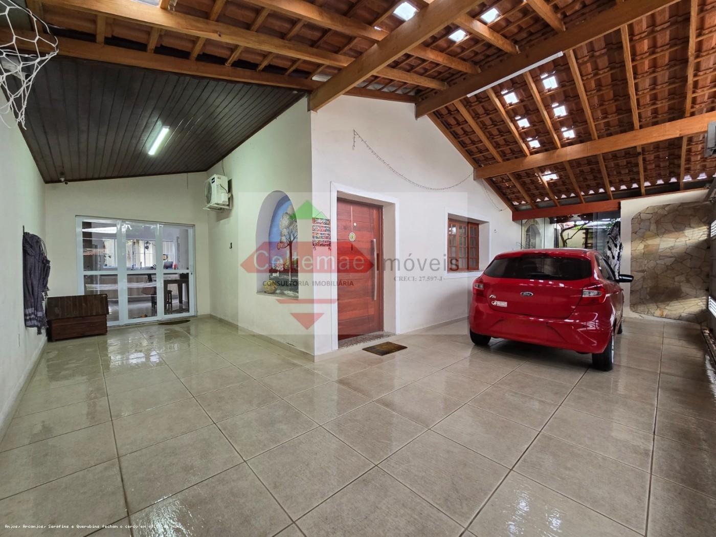 Casa, 4 quartos, 219 m² - Foto 1