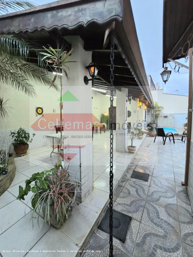 Casa, 4 quartos, 219 m² - Foto 8