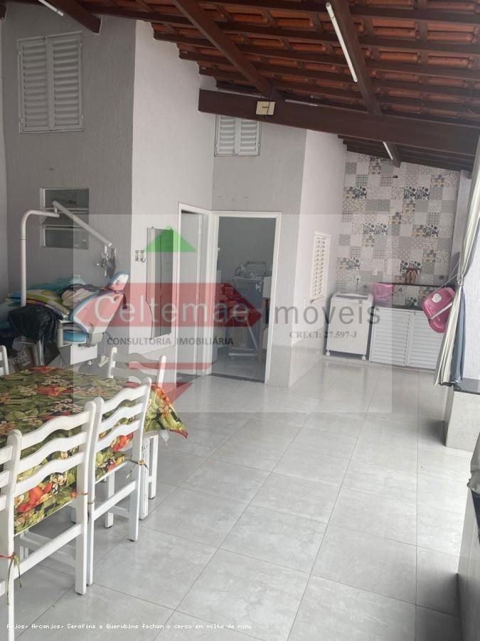 Casa, 4 quartos, 244 m² - Foto 30