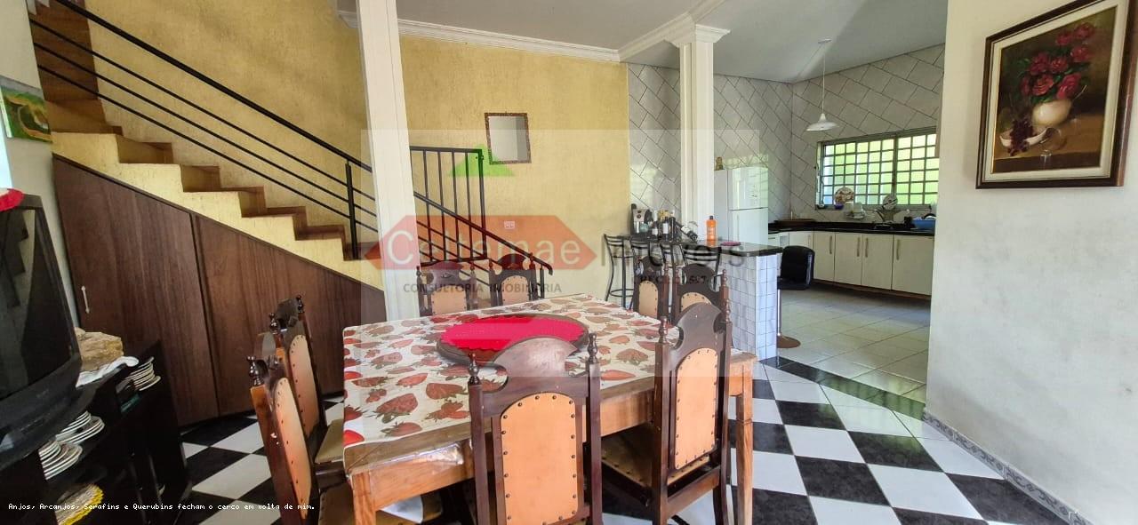 Casa, 4 quartos, 240 m² - Foto 18