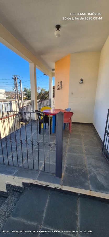 Casa, 4 quartos, 181 m² - Foto 1