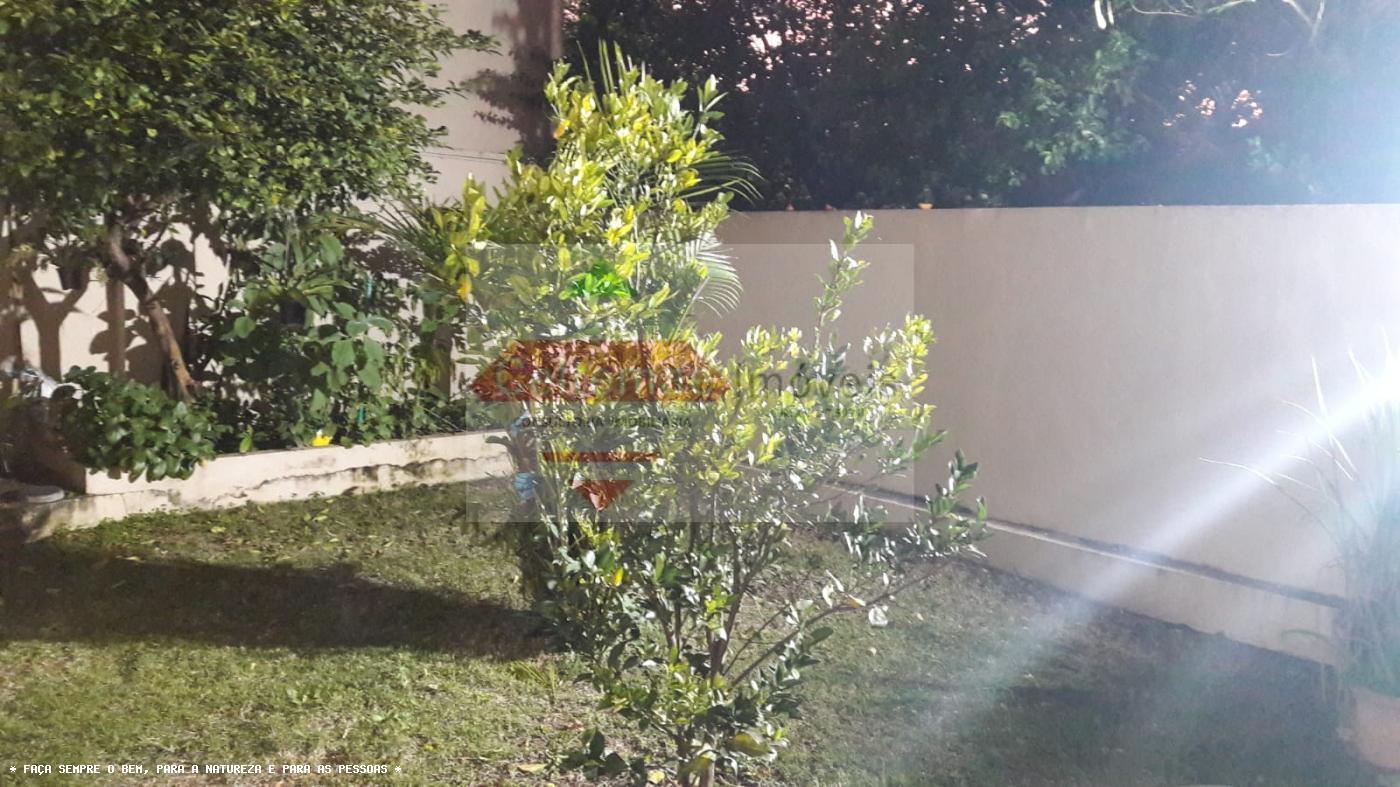 Casa à venda com 3 quartos, 280m² - Foto 2
