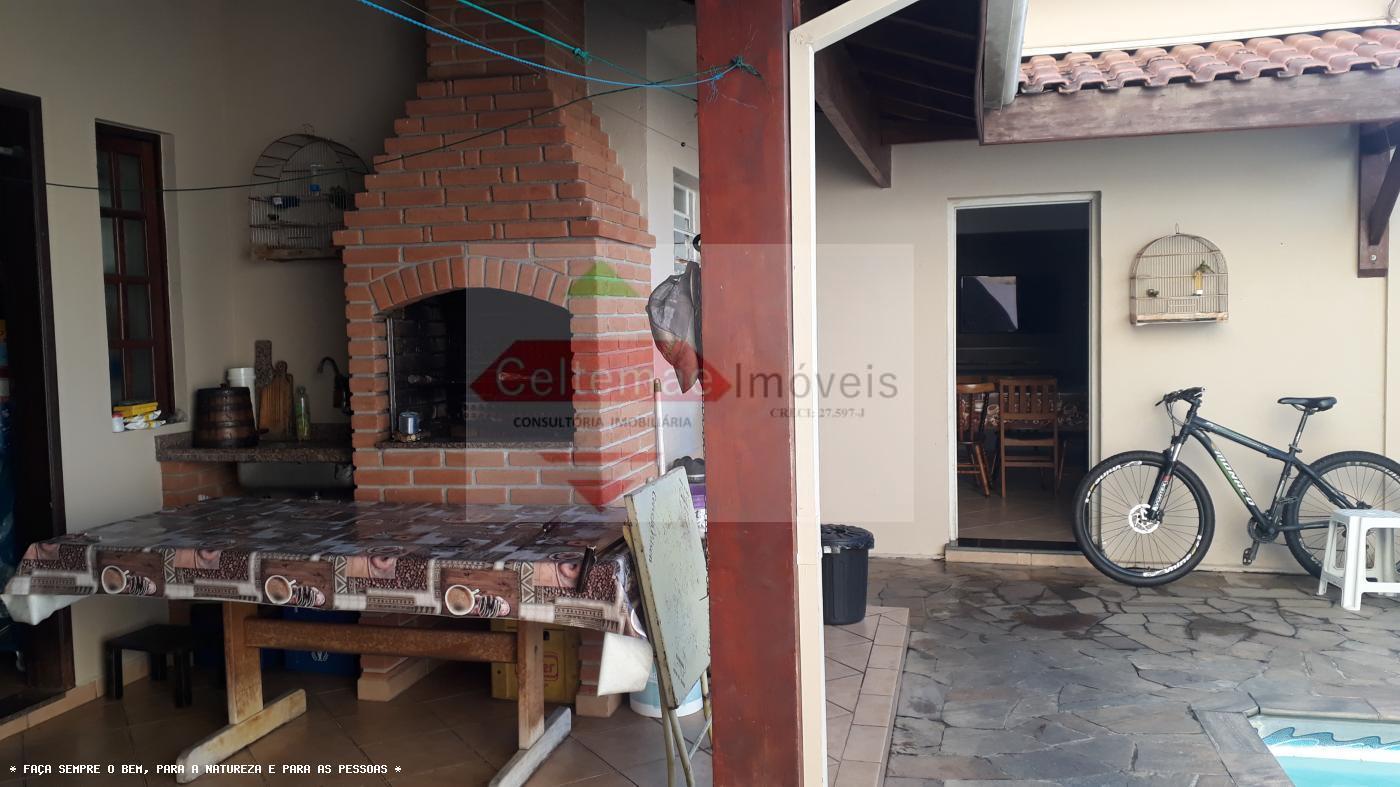 Casa à venda com 3 quartos, 280m² - Foto 18