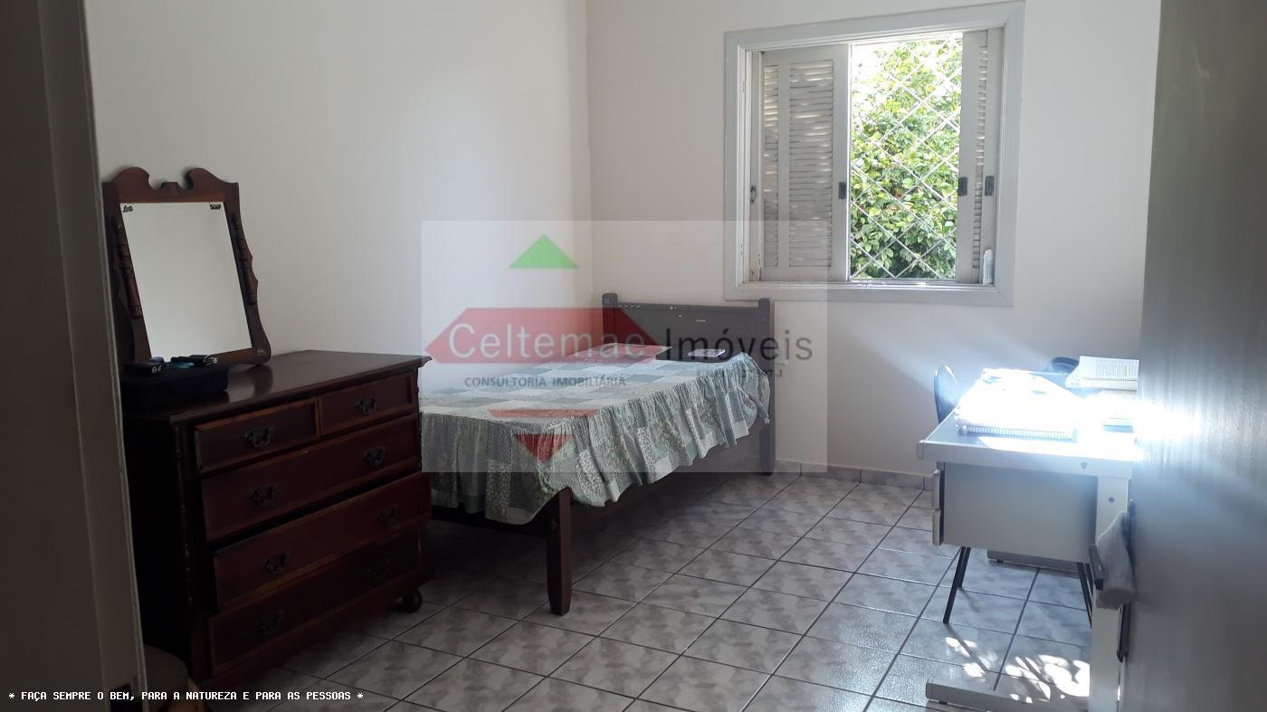 Casa à venda com 3 quartos, 280m² - Foto 9