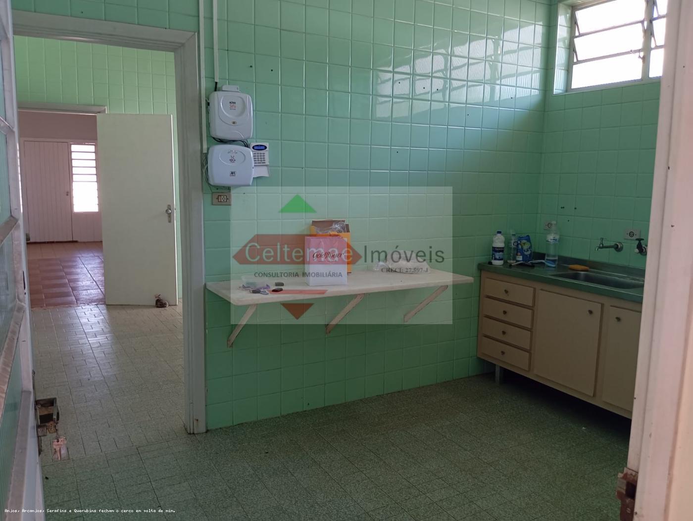 Casa à venda com 5 quartos, 267m² - Foto 11